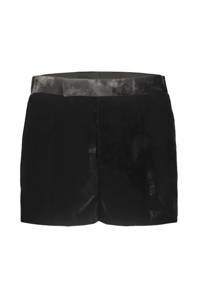 Sapio Velvet Short Clothing In Black