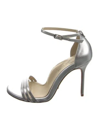 Pre-owned Sarah Flint Leather Sandals In Silver