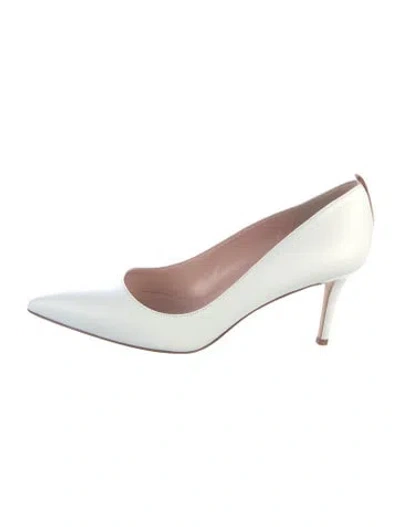 Pre-owned Sarah Jessica Parker Leather Pumps In Grey