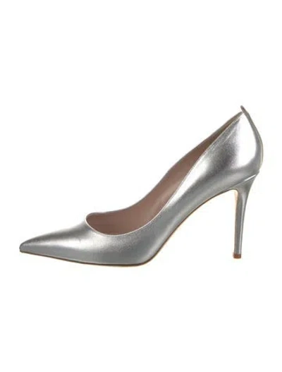 Pre-owned Sarah Jessica Parker Leather Pumps W/ Tags In Silver
