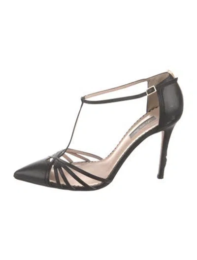Pre-owned Sarah Jessica Parker Leather T-strap Pumps In Black