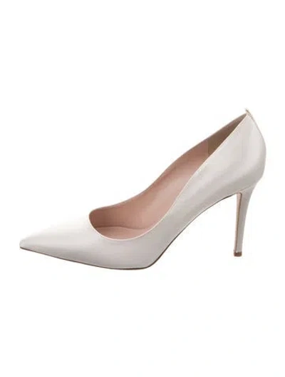 Pre-owned Sarah Jessica Parker Satin Pumps In White