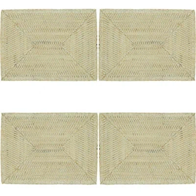 Saro Avignon In White