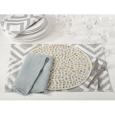 Saro Bora Bora Design Glass Embroidered Round Placemat In Ivory
