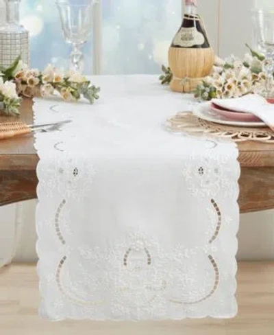 Saro Lifestyle Embroidered Linen Scalloped Table Runner In White