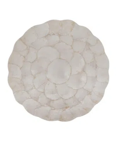 Saro Lifestyle Scalloped Capiz Placemat Set Of 4 In Ivory