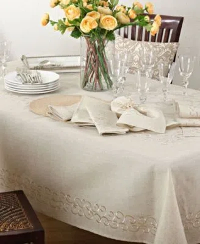 Saro Lifestyle Swirl Table Linen Collection In Neutral
