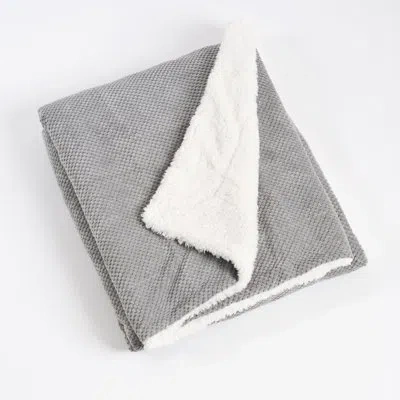 Saro Sevan Throw In Gray