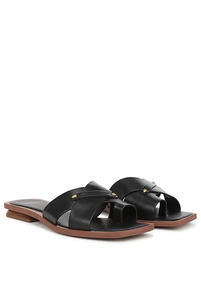 Sarto A-etta Toe-loop Slides In Black