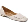 Sarto By Franco Sarto Tracy Flat In Cream Leather