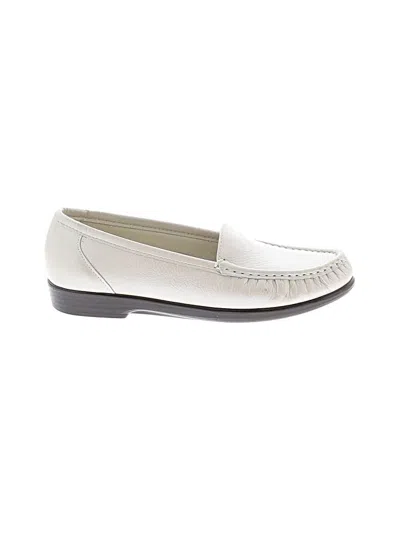 Pre-owned Sas Flats In Ivory