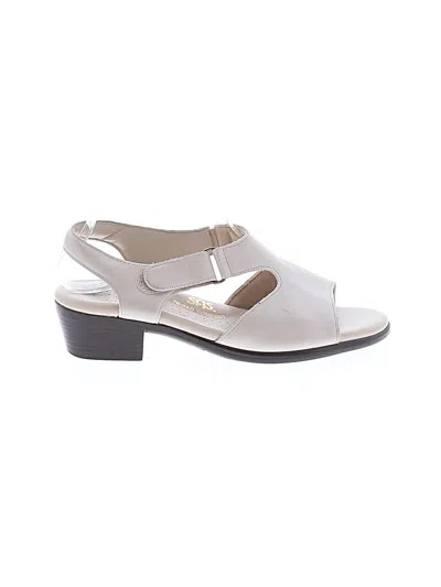 Pre-owned Sas Sandals In Ivory