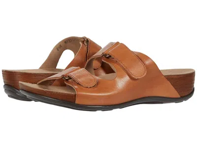 Sas Seaside In Brown