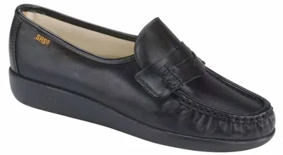 Sas Women's Classic Slip On Loafer - Wide In Black