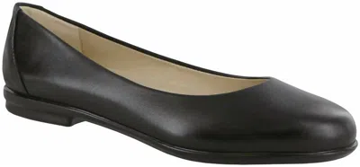 Sas Women's Scenic Ballet Flat Shoes Wide In Black