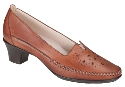 Sas Women's Sonyo Slip On Heel In Brown