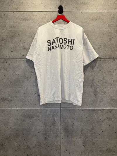 Pre-owned Satoshi Nakamoto Oversized Logo T Shirt In White