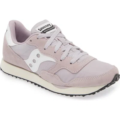 Saucony Dxn Trainer In Gray/white