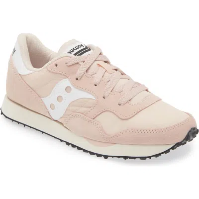Saucony Dxn Trainer In Peach/white