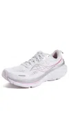 Saucony Guide 18 Sneakers White/fuchsia In White/fuchsia