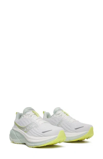 Saucony Hurricane 25 Running Shoe In Multi