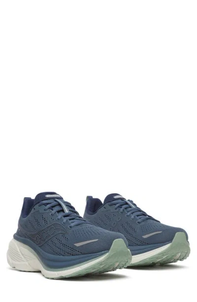 Saucony Hurricane 25 Running Shoe In Blue