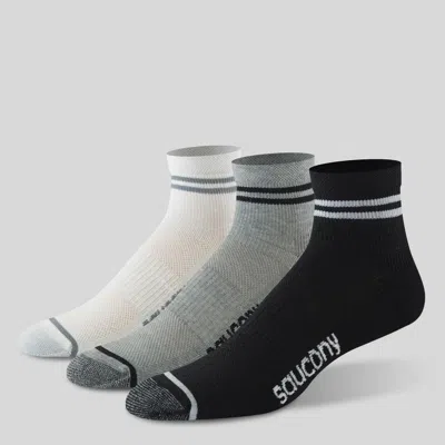 Saucony Inferno Ultralight Quarter 3-pack Socks Wardrobeassorted In Multi