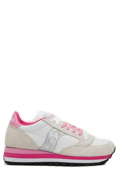 Saucony Jazz Triple Panelled Sneakers Sneakers In White/pink
