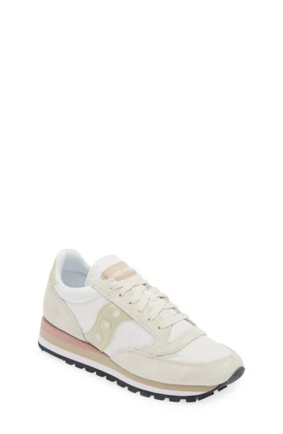 Saucony Jazz Triple Sneaker In Light Grey/ Gold