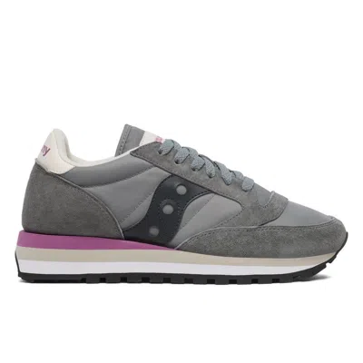 SAUCONY JAZZ TRIPLE SNEAKERS WITH INNOVATIVE TRIPLE MIDSOLE