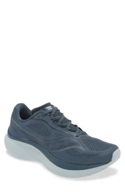 Saucony Kinvara 15 Running Shoe In Dusk/granite
