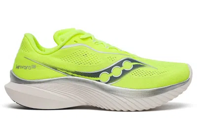 Pre-owned Saucony Kinvara 15 (women's) Sneakers In Citron/silver