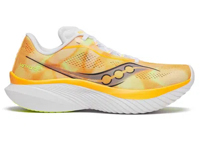 Pre-owned Saucony Kinvara 15 (women's) Sneakers In Peel/white