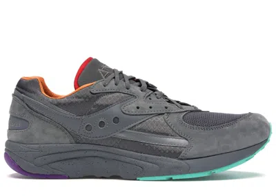 Pre-owned Saucony Men's  Aya Raised By Wolves Sneakers In Grey/red