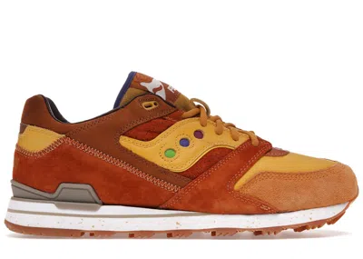 Pre-owned Saucony Men's  Courageous Feature Belgian Waffle Sneakers In Yellow/brown