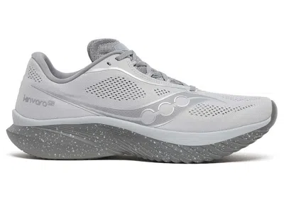 Pre-owned Saucony Men's  Kinvara 15 Sneakers In Cloud/cinder
