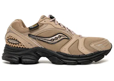 Pre-owned Saucony Men's  Progrid Triumph 4 Gorpcore Sneakers In Greige/black In Multi