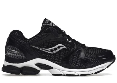 Pre-owned Saucony Men's  Progrid Triumph 4 Sneakers In Black
