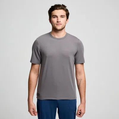 Saucony Men's  Triumph Short Sleeve Carbon In Gray