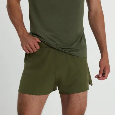 Saucony Outpace 2.5" Split Short In Green