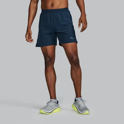 Saucony Outpace 5" Short In Blue
