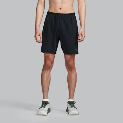 Saucony Outpace 7" Short In Black
