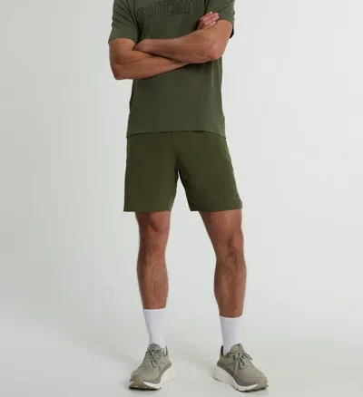 Saucony Outpace 7" Short In Green