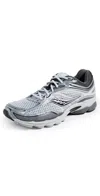 Saucony Progrid Omni 9 Sneakers Microchip
