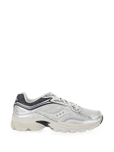 Saucony Progrid Omni 9 Sneakers In Neutral