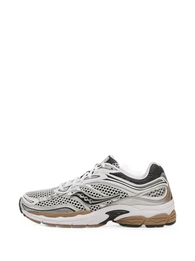 Saucony Progrid Omni 9 Sneakers In White