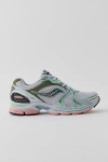 SAUCONY PROGRID TRIUMPH 4 CS SNEAKER IN GREY/GREEN, MEN'S AT URBAN OUTFITTERS