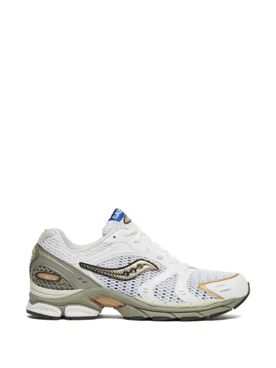Saucony Progrid Triumph 4 Logo-patch Sneakers In Multi