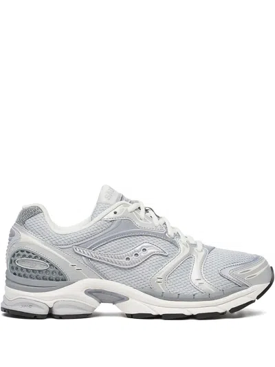 Saucony Progrid Triumph 4 Perforated-detail Trainers In Gray