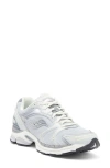 Saucony Progrid Triumph 4 Sneaker In Light Grey